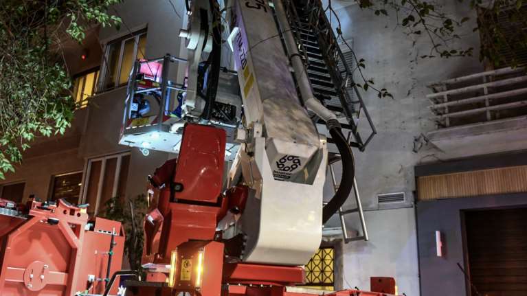 Φωτιά στο Κολωνάκι: Χήρα υπουργού του Ανδρέα Παπανδρέου η 87χρονη που κάηκε μέσα στο διαμέρισμά της