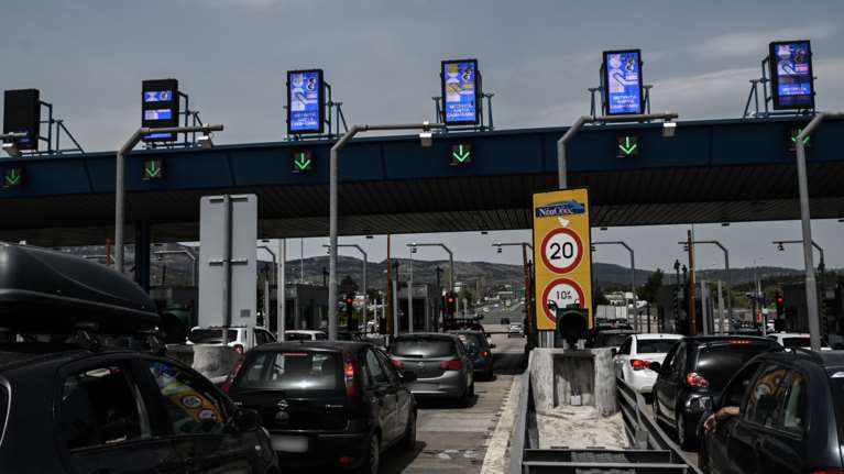 Επιστρέφουν οι εκδρομείς του τριημέρου - Αυξημένη κίνηση στις εθνικές οδούς