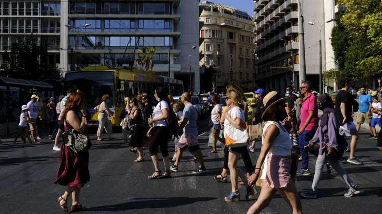 Ο λογαριασμός της ΔΕΘ: Μείωση φόρου από... 0 έως και 5.300 ευρώ τον χρόνο - Ποιοι κερδίζουν και πόσα