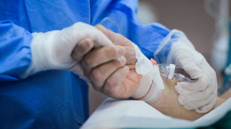 Κορονοϊός: Σοκ με 19 θανάτους στην Ελλάδα μέσα σε λίγες ώρες - 885 συνολικά οι νεκροί