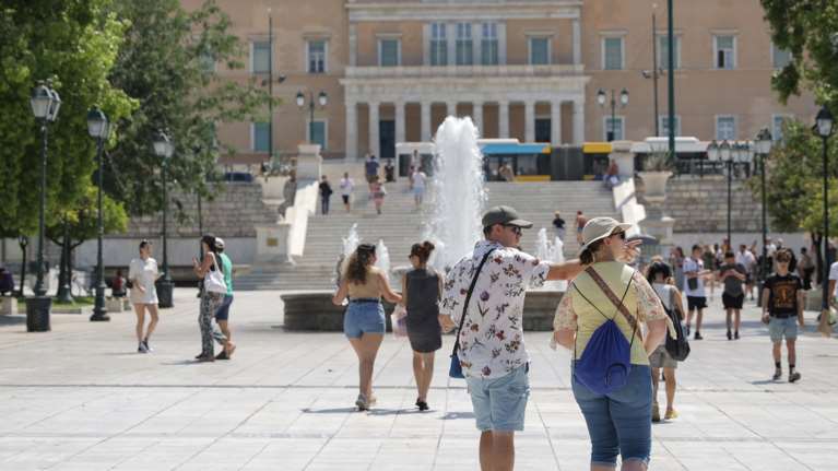 Ζέστη και σήμερα: Σε ποιες περιοχές ο υδράργυρος θα φτάσει τους 38 βαθμούς - Υψηλός ο κίνδυνος πυρκαγιάς