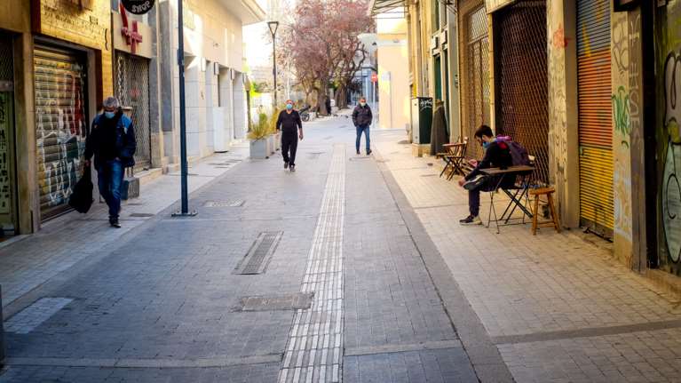 Σοκ από τη ραγδαία εκτίναξη του ιικού φορτίου στα λύματα: Αύξηση ως 337% σε Ρέθυμνο, Ηράκλειο, Βόλο, Λάρισα και Χανιά