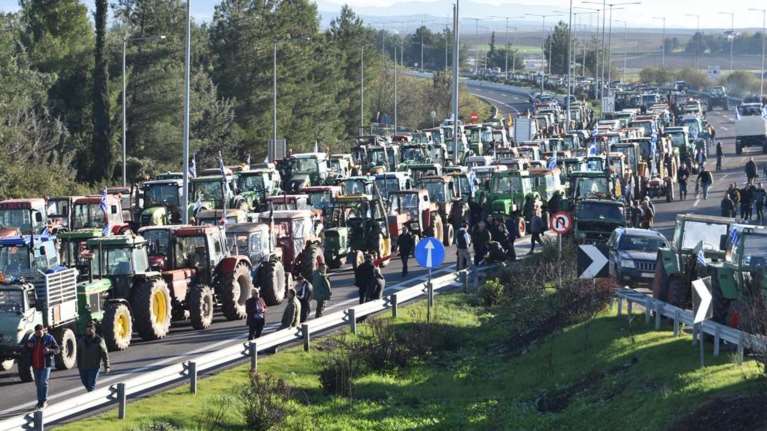 Κλιμακώνουν οι αγρότες στη Νίκαια: Κλείνουν την αερογέφυρα στο ρεύμα Αθήνα - Θεσσαλονίκη - Ερχεται 48ωρο μπλόκο