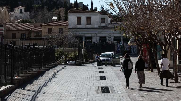 Lockdown: Αυτό είναι το ΦΕΚ με τα νέα μέτρα - Αναλυτικά τι προβλέπεται για μετακινήσεις, SMS και ωράρια κυκλοφορίας