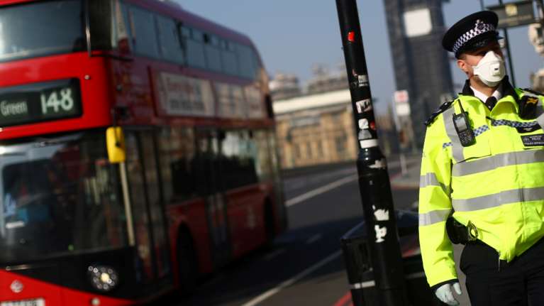 Κορονοϊός: Σε σκληρό Lockdown το Λονδίνο - Συναγερμός για νέα επιθετική &quot;μετάλλαξη&quot; του ιού