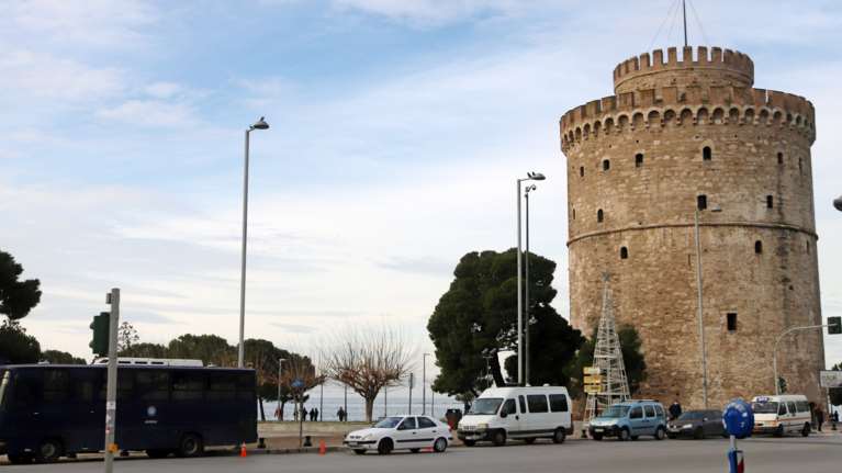 Εκτακτη σύσκεψη στο Μαξίμου μετά τα ρεκόρ κρουσμάτων κορονοϊού - Αντίστροφη μέτρηση για νέα μέτρα στη Β. Ελλάδα