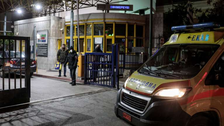 Παλαιό Φάληρο: Πέθανε ο 15χρονος που αυτοπυροβολήθηκε στο μπάνιο του σπιτιού του