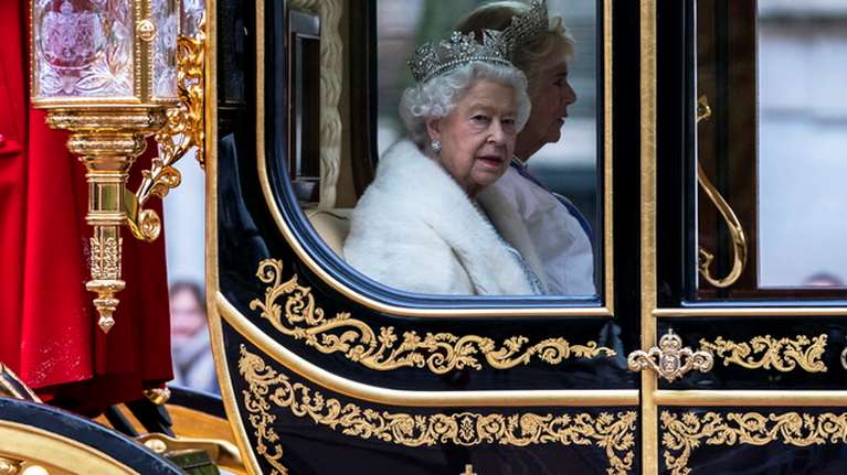 Για πάντα βασίλισσα: Η Ελισάβετ δεν θα παραιτηθεί ποτέ, θεωρεί βρώμικη αυτή τη λέξη
