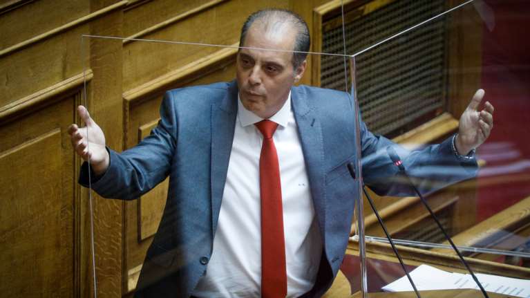 Νέο αντιεμβολιαστικό παραλήρημα Βελόπουλου: Ερώτηση σε Μητσοτάκη για το &quot;μεγάλης επικινδυνότητας σκεύασμα&quot;