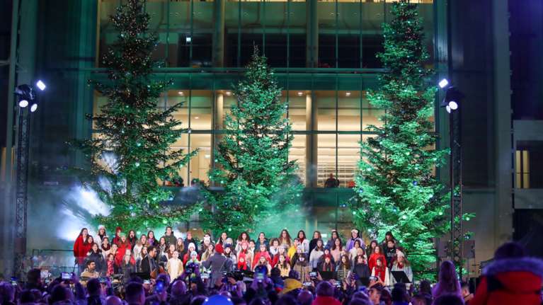 Χριστούγεννα στην Αθήνα: Δεκαπέντε προτάσεις γιορτινών θεαμάτων για όλη την οικογένεια