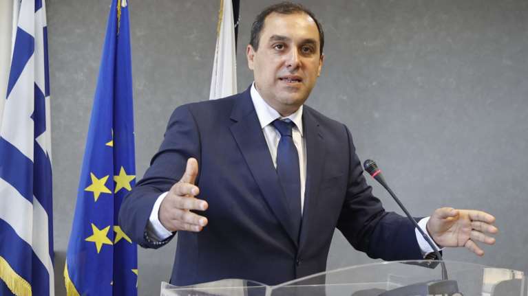 Κατσαφάδος για την κάθοδο των Κροατών χούλιγκαν: &quot;Ούτε εγώ ούτε ο υπουργός είχαμε ενημέρωση&quot;