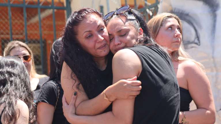 Διεκόπη η δίκη για τη δολοφονία Κυριακής Γρίβα - Το ξέσπασμα των συγγενών της 28χρονης προς τον δολοφόνο