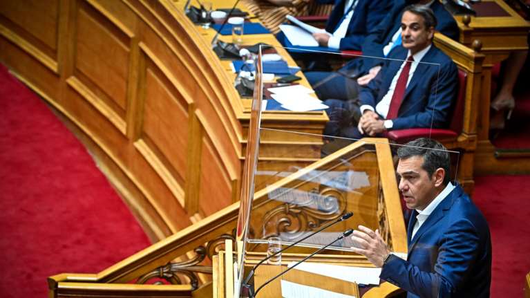 Σκάνδαλο υποκλοπών: Πόση ζημιά μπορεί να κάνει στον Μητσοτάκη - Το ρίσκο της πόλωσης για τον ΣΥΡΙΖΑ