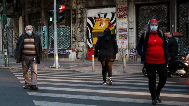 Γκάγκα: &quot;Ο κορονοϊός δεν αναχαιτίζεται παρά το lockdown - Υπάρχει κούραση&quot;