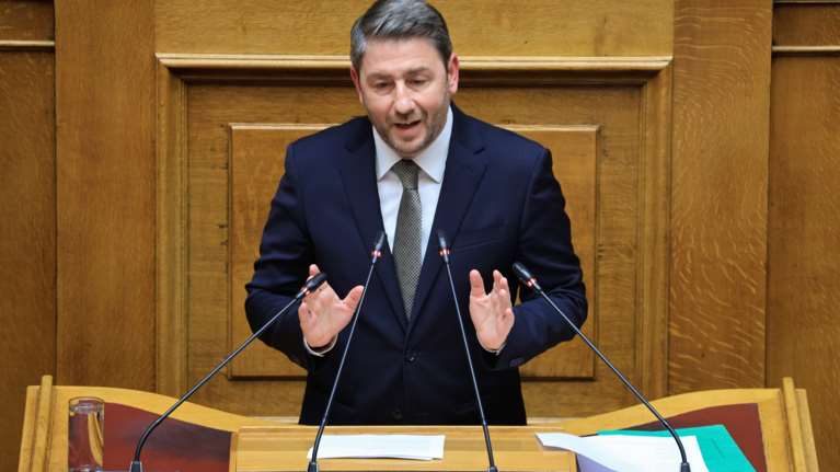 Σε θέση μάχης το ΠΑΣΟΚ για τον προϋπολογισμό - Με εναλλακτική πρόταση διακυβέρνησης στη Βουλή ο Ανδρουλάκης