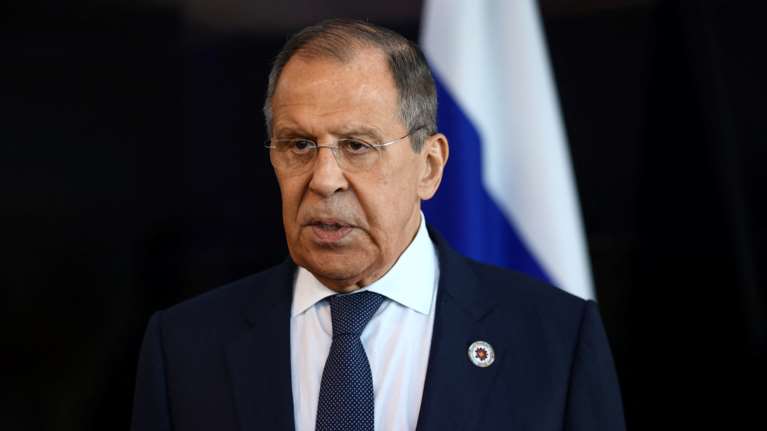 Ρωσία: Ο Λαβρόφ είπε την &quot;απαγορευμένη&quot; λέξη - &quot;Να βάλουμε τέλος στον πόλεμο το συντομότερο&quot;