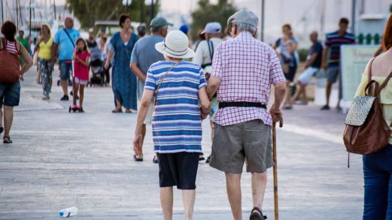 Πανδημία και άνοια: Επιδείνωση της κατάστασης για τους ασθενείς και τους φροντιστές τους στο δεύτερο lockdown