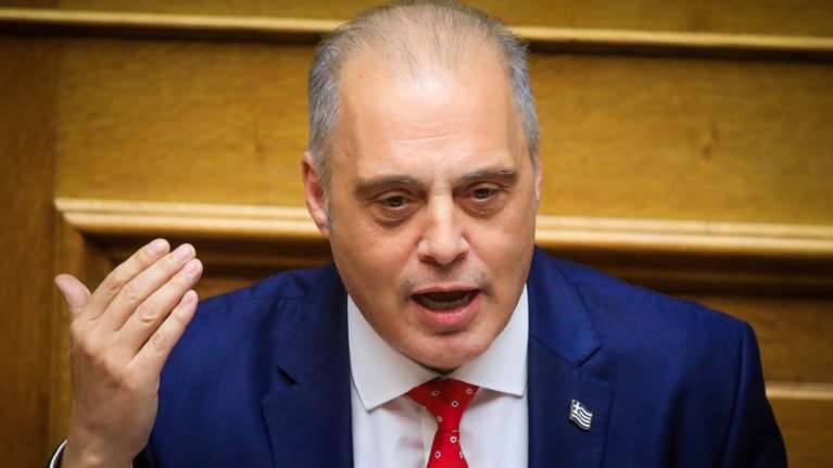 Βελόπουλος για συνθήματα στην παρέλαση: Οι ιδεολογικά εθνικοί κηφήνες ας λένε περνά-περνά η μέλισσα, ο στρατός θα λέει ό,τι νομίζει