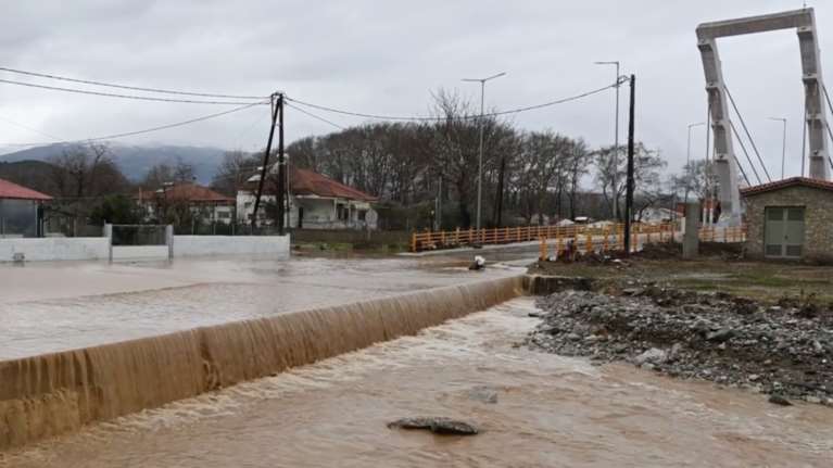 Κακοκαιρία: Νέες εικόνες από τις καταστροφές στον Αγιόκαμπο Λάρισας - Η θάλασσα έγινε "ένα" με τη στεριά [βίντεο]