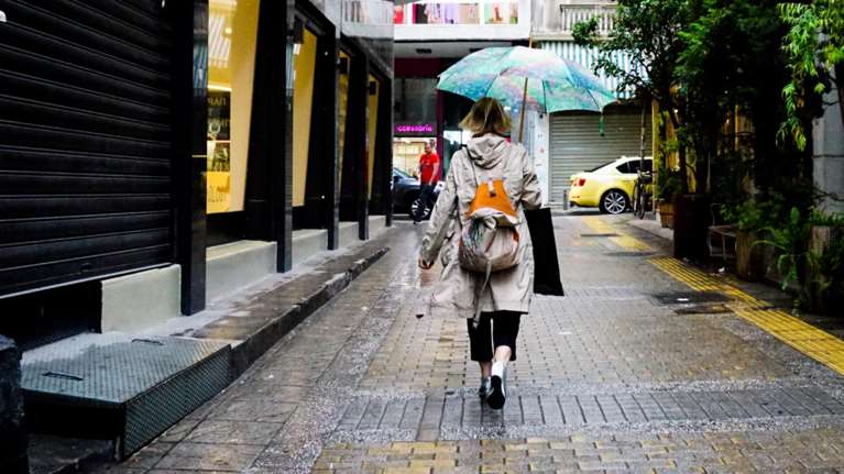 Ξεκίνησε η κακοκαιρία σε Ανατολική και Κεντρική Μακεδονία: Πότε "χτυπάει" την Αττική - Ποιες περιοχές θα επηρεαστούν