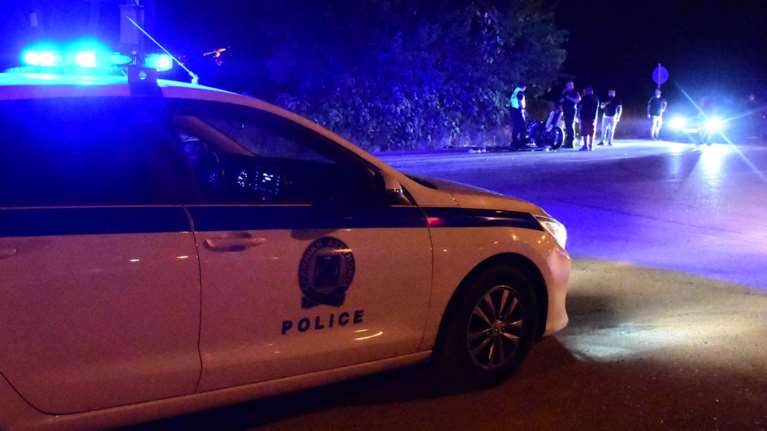 Οι διάλογοι-φωτιά στελεχών της ΕΛΑΣ με νονούς της νύχτας: &quot;Σε περιμένουμε να σου δώσουμε τα κρασιά σου…&quot;