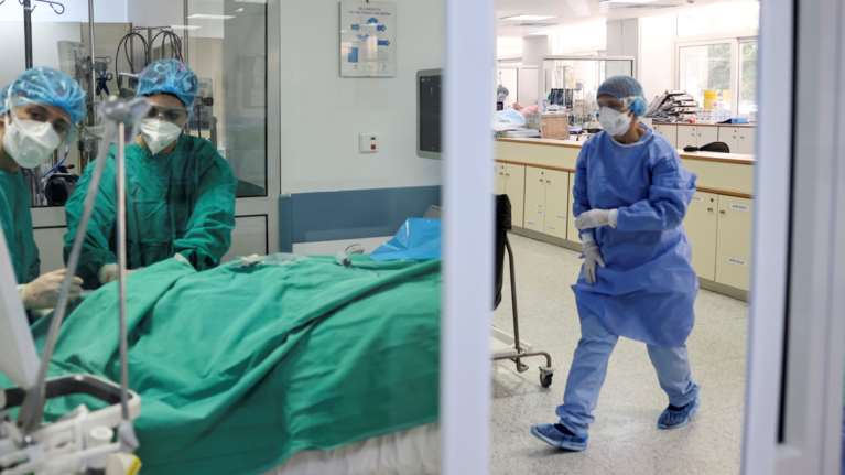 Θάνατος 44χρονης μετά τον εμβολιασμό- Ιατροδικαστής: Καμία σχέση με το εμβόλιο της AstraZeneca, δεν υπήρξαν θρομβώσεις