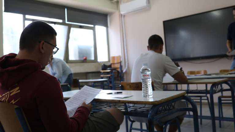 Πανελλήνιες 2025: Οι &quot;παγίδες&quot; του Μηχανογραφικού - Γιατί οι υποψήφιοι χαραμίζουν τις βαθμολογίες τους