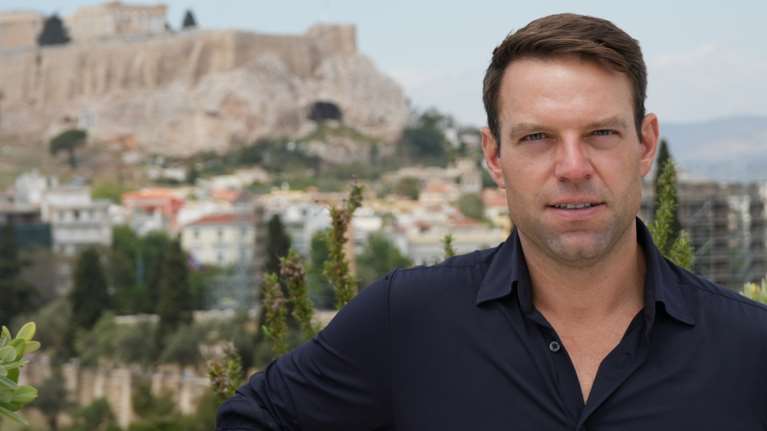 Το success story του Στέφανου Κασσελάκη: Η ναυτιλία, τα "θολά σημεία" και οι δικαστικές περιπέτειες της οικογένειας