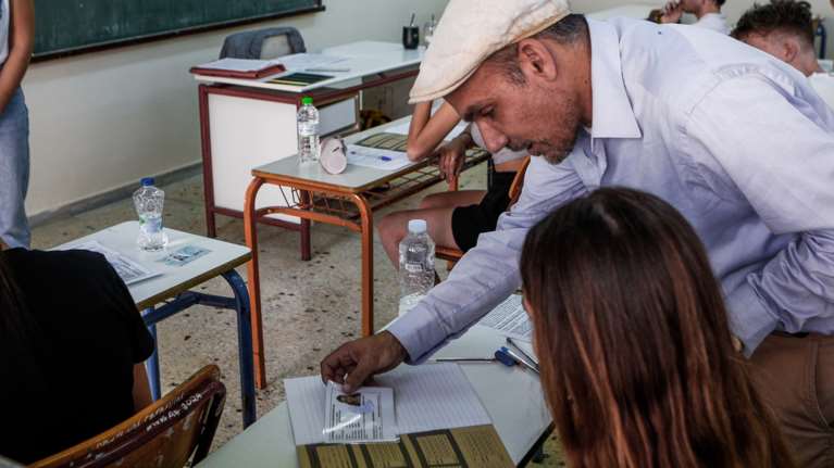 Πανελλαδικές 2024: Αυτά είναι τα θέματα των Νέων Ελληνικών στα ΓΕΛ - Η αξία του ταξιδιού σε κείμενα Καζαντζάκη και Παλαμά