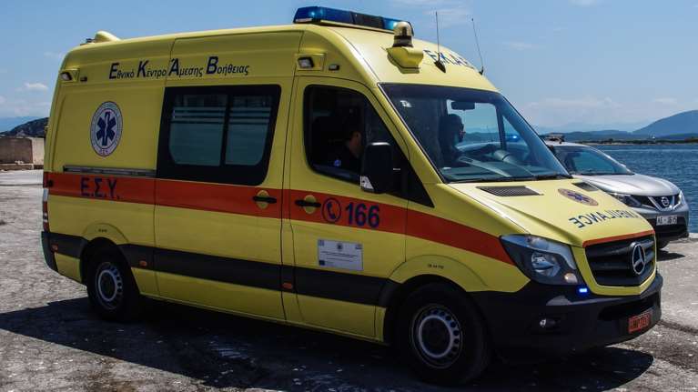 Πρέβεζα: Το ΕΚΑΒ διαψεύδει τον θάνατο 55χρονου σε καρότσα αγροτικού - Υπήρχε ασθενοφόρο και έσπευσε άμεσα στο συμβάν