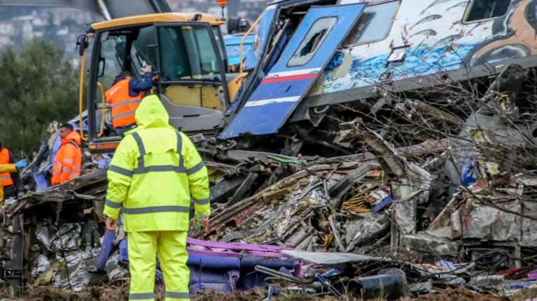 Τέμπη: Πώς ξέσπασε η φωτιά και έγιναν οι έκρηξεις φιαλών υγραερίου στο μοιραίο τρένο - Η διάψευση της Πυροσβεστικής