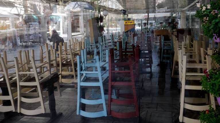 Tα νέα μέτρα μειώνουν τον φόρο ακόμη και… 96% - Αναλυτικά παραδείγματα - Ποιοι κερδίζουν και πόσο