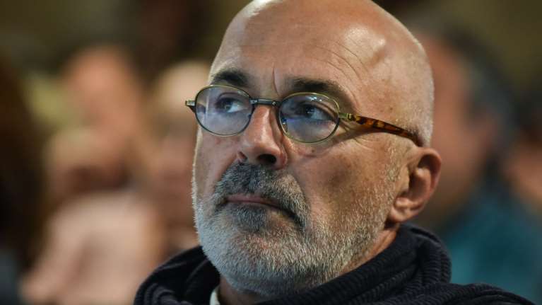 Παραιτήθηκε ο Λιβαθινός από το Εθνικό Θέατρο μετά τις καταγγελίες- &quot;Συγνώμη αν πλήγωσα κάποιον ή κάποια&quot;