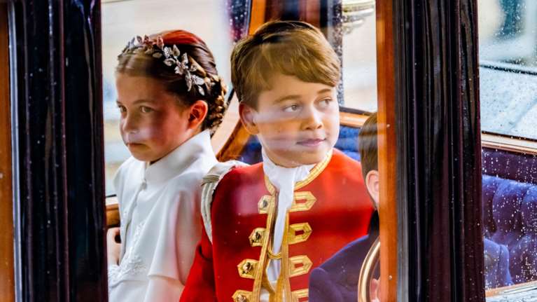 Warrior princess η Σάρλοτ: Η ηγετική συμπεριφορά στο σχολείο μακριά από τιάρες, πριγκιπικά φορέματα και άμαξες