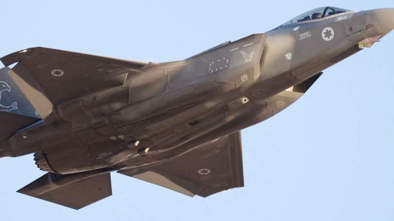 Ρίχνουν τους τόνους Ισραήλ και Ιράν - Δεν υπάρχουν σχέδια για άμεσα αντίποινα, λέει η Τεχεράνη