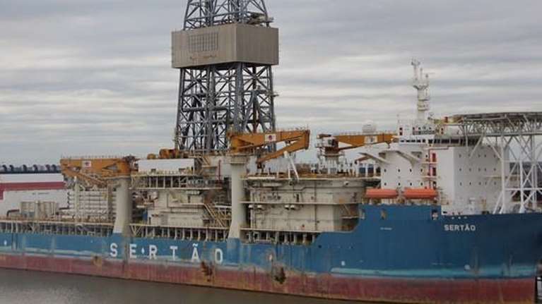 Νέο τουρκικό πλοίο κοντά στο Καστελόριζο - Το γεωτρύπανο Kanuni και η θέση του Oruc Reis