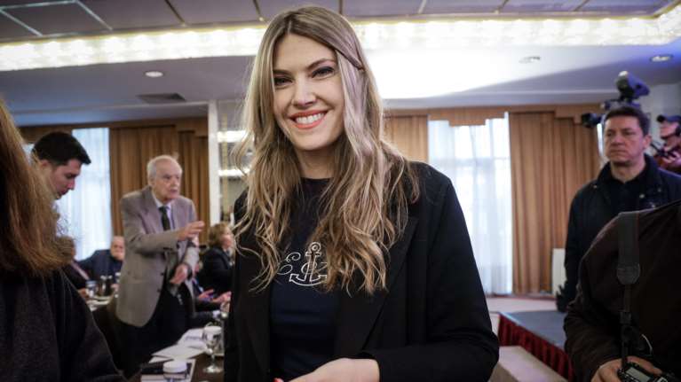 Εύα Καϊλή: &quot;Μου έκανε τόσα παζάρια για το οικόπεδο στην Πάρο&quot; - Αποκαλύψεις από τον προηγούμενο ιδιοκτήτη