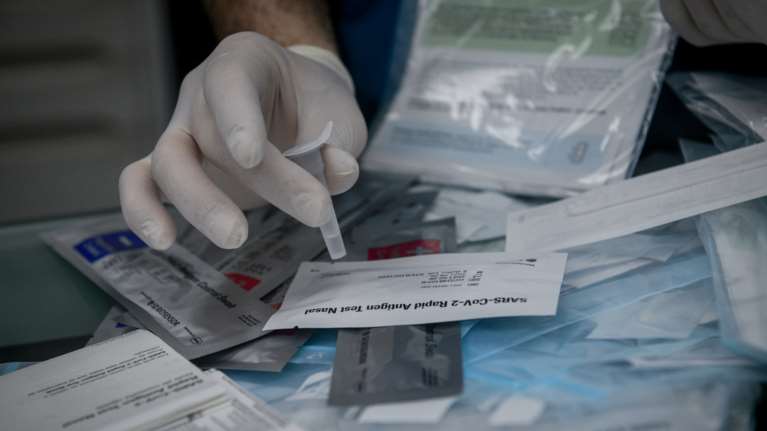 Self test: Ποιοι δικαιούνται τέσσερα δωρεάν τεστ για τον Αύγουστο