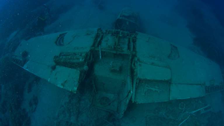 Έντεκα ναυάγια - μνημεία έτοιμα για καταδύσεις - Σε Κέα, Μήλο, Κρήτη, Εύβοια, Χαλκιδική