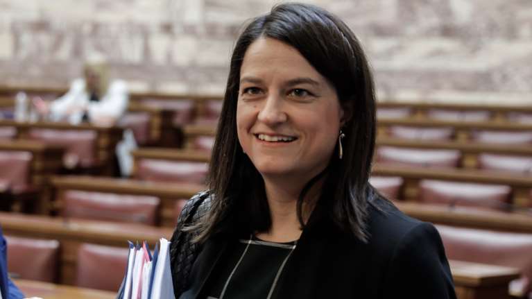 Κεραμέως: Θέλουμε να δώσουμε περισσότερα εφόδια στα παιδιά μας - Εισάγεται η ρομποτική