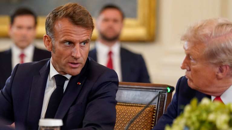 Μακρόν: Ο Πούτιν είναι αρπακτικό, ένα τέρας στις πόρτες μας που χρειάζεται να &quot;τρώει&quot; για να επιβιώσει