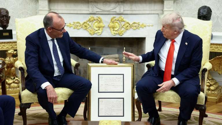 Γερμανία: Ο Μερτς καλεί τον Πούτιν να πάρει στα σοβαρά την προσφορά του Τραμπ για συνομιλίες για την Ουκρανία