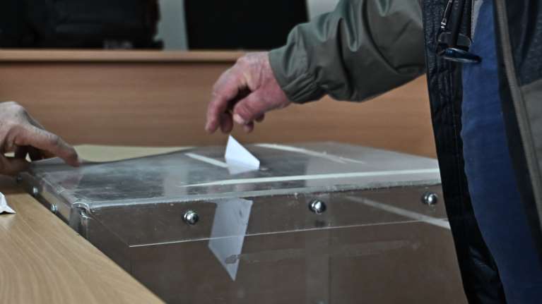 Δημοσκόπηση GPO: Βυθίζεται στο 5% ο ΣΥΡΙΖΑ, μειώνεται η διαφορά ΝΔ &amp; ΠΑΣΟΚ - Η ακρίβεια το μεγαλύτερο αγκάθι