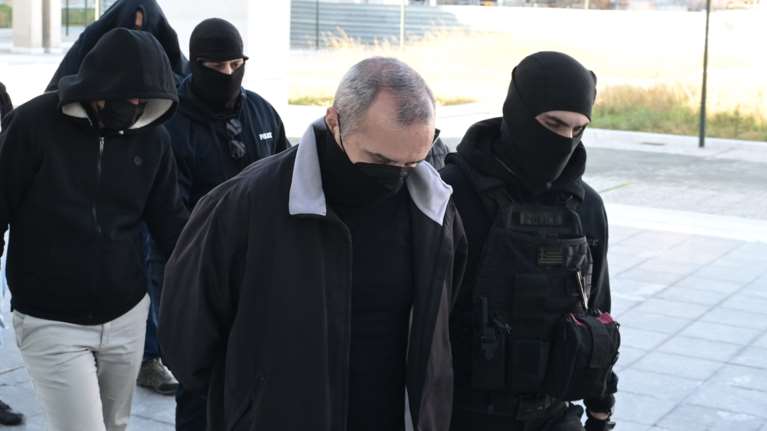 Κολωνός: Συνεχίζεται η δίκη για την υπόθεση της 12χρονης  – Σφοδρές αντιδράσεις για την εισαγγελική πρόταση