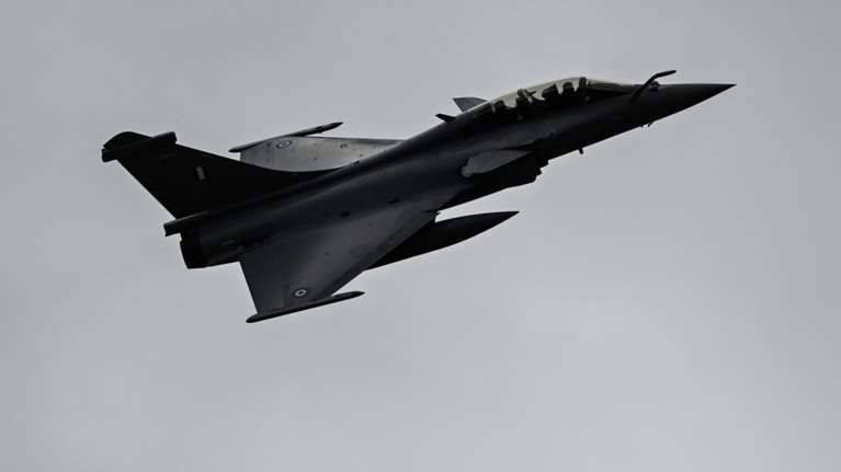 Βρήκαν τη λύση οι Τούρκοι: Αν χρειαστεί, θα θυσιάσουμε δύο μαχητικά μας για να αντιμετωπίσουμε ένα ελληνικό Rafale