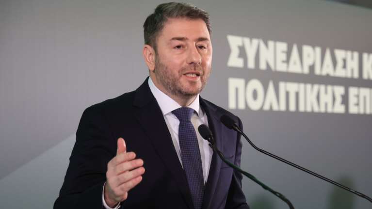 Ανδρουλάκης για Τέμπη: Ο ελληνικός λαός στέκεται δίπλα στις οικογένειες των θυμάτων απαιτώντας δικαιοσύνη και αλήθεια