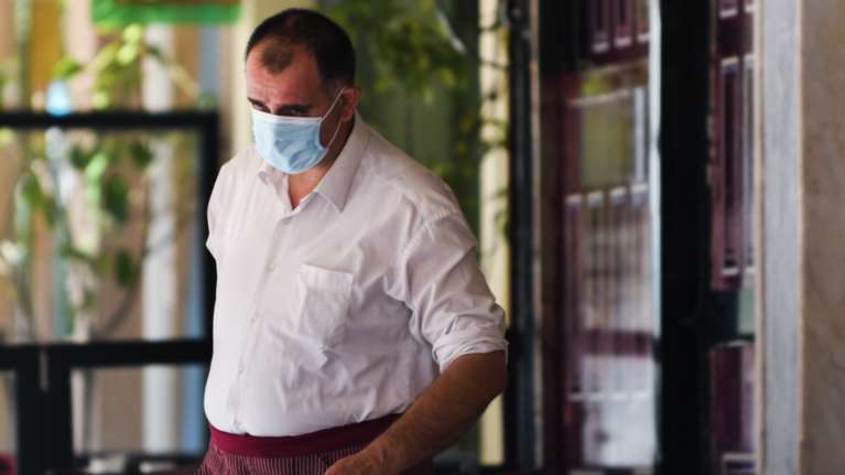 Κορονοϊός: Παρατείνεται η δυνατότητα αναστολής συμβάσεων - Ποιους κλάδους αφορά