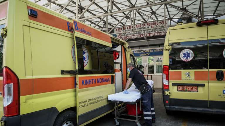 Δημοσιεύθηκε η ΠΝΠ για την ενίσχυση του ΕΚΑΒ από τις Ένοπλες Δυνάμεις και την Πυροσβεστική