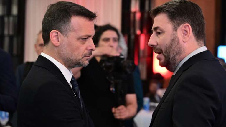 Αναταραχή στο ΠΑΣΟΚ: &quot;Καρφιά&quot; Δούκα για Ανδρουλάκη μετά την παραπομπή Μπατζελή - &quot;Εφαρμόζονται δύο μέτρα και δύο σταθμά&quot;