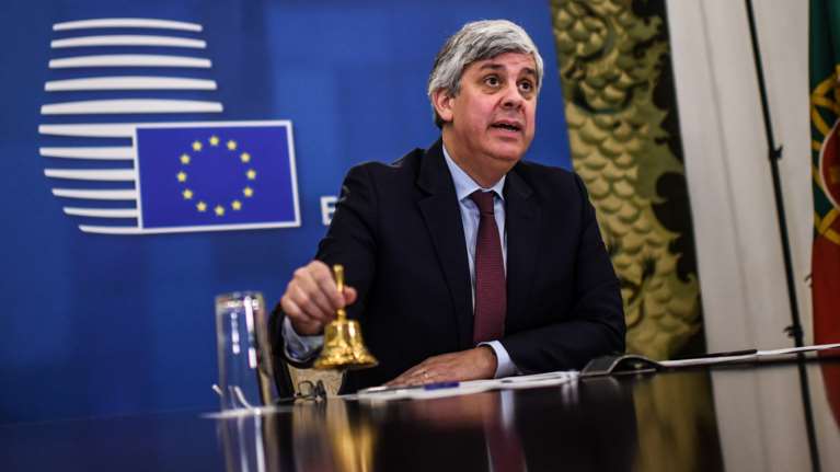 Ολονύχτιο παζάρι στην τηλεδιάσκεψη του Eurogroup - Στις 11:00 το πρωί οι ανακοινώσεις